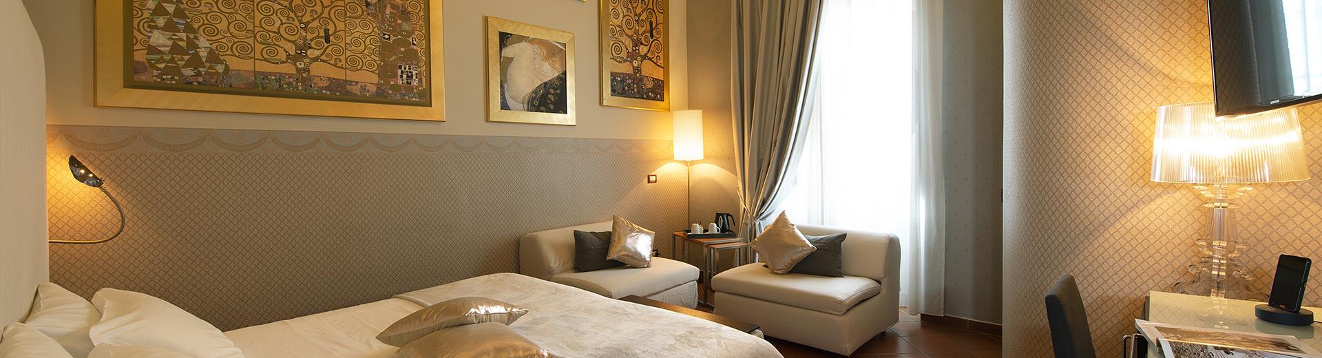 Scopri il bello di un soggiorno in centro a Firenze con gli amici o la famiglia: scegli Sure Hotel Collection De La Pace e goditi tutto il comfort delle sue camere e i servizi a tua disposizione. Prenota ora!