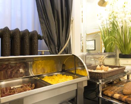 Cerchi un hotel a Firenze centro con prima colazione? Scegli Sure Hotel Collection De La Pace, 4 stelle in pieno centro, e scopri la ricca colazione a buffet compresa nel prezzo!