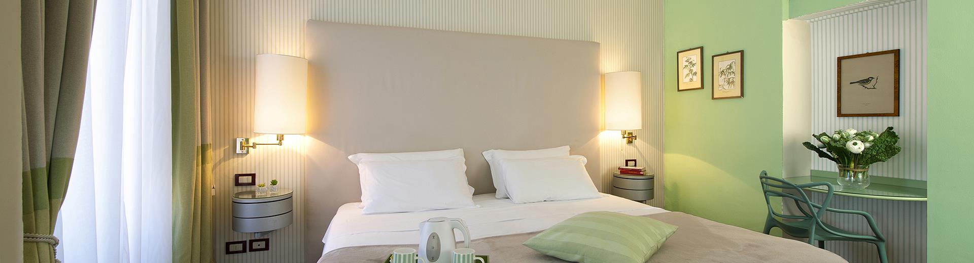 Discover the beauty of a stay in the center of Florence: choose Sure Hotel Collection De La Pace and enjoy all the comfort of its double rooms and the services at your disposal. Book now!